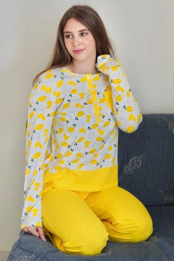 Pyjama en coton imprimé citron, style décontracté, couleur blanc et jaune, parfait pour une tenue d'intérieur.
