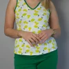 Débardeur en coton à motifs citron jaune avec short vert, idéal comme tenue d'intérieur confortable.