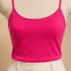 fuschia-pink-essential-spaghetti-strap-tank-top-on-mannequin Débardeur en satin rose vif, élégant et confortable, parfait comme tenue d'intérieur pour des nuits luxueuses.